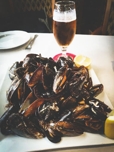 Mejillones al vapor o a la marinera Mondariz Balneario Yago's Restaurante